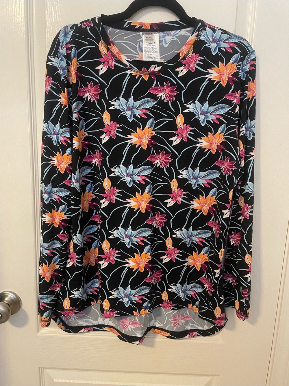 Roxy Floral Long-Sleeve Rash Guard XXL New With Tags